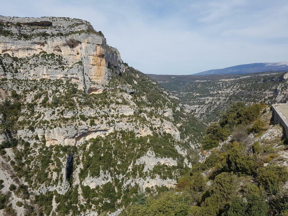 Chambre Pour Cyclistes Au Mt Ventoux Le Barroux Luaran gambar